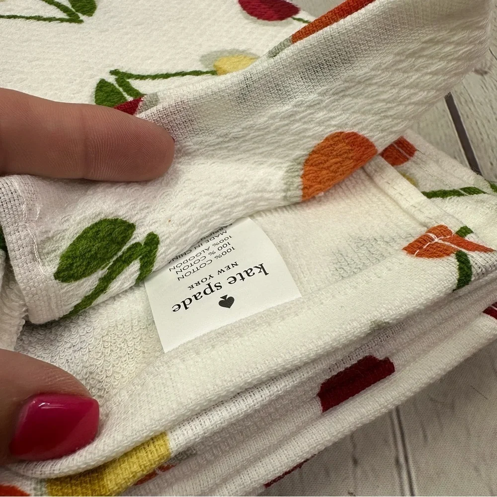 NWT Kate Spade Cherry Patterned cotton Kitchen Towel Set designer cherry girl